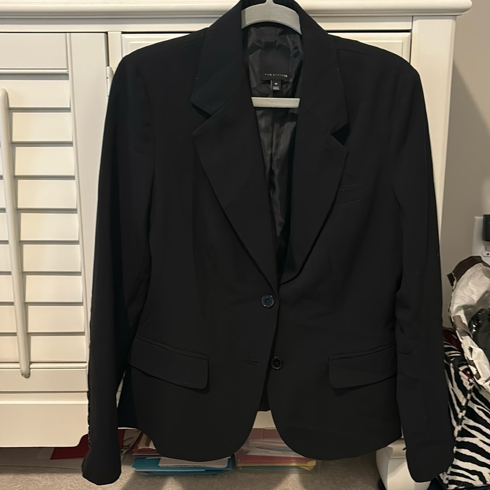 The Limited size 10 black blazer